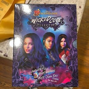 Like new Descendants books
